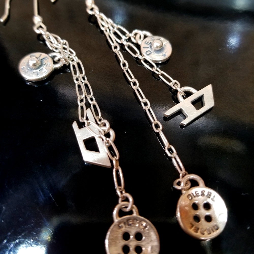 Women earrings s925, diesel.